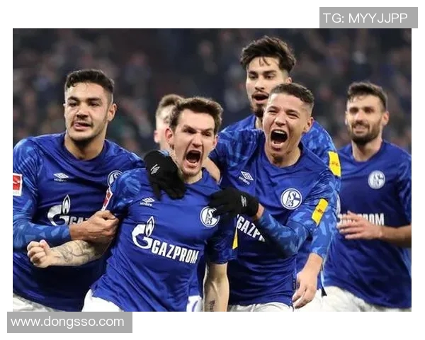 法兰克福再获连胜,横扫沙尔克04,领跑德甲积分榜 法兰克福再获连胜,横扫沙尔克04,领跑德甲积分榜