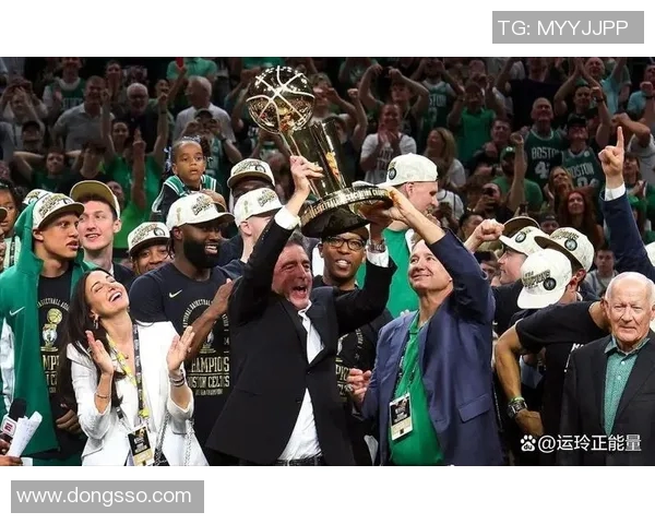 湖人明星球员集体亮相慈善活动，传递正能量